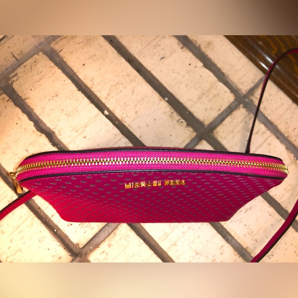 💥Moving to @the_bag_guy💥Michael Kors - Cindy Dome Crossbody Bag - - Picture 7 of 17